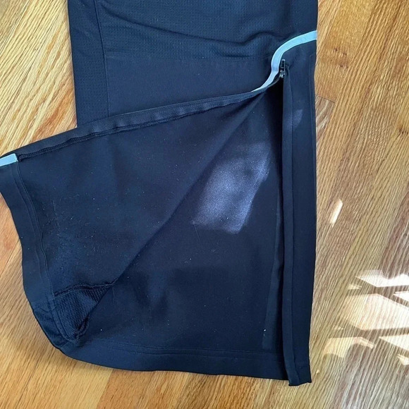 Black Adidas pants - Picture 4 of 6